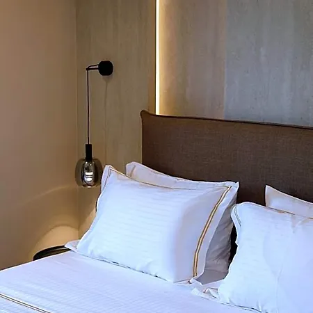 Hidden Hills Hotell *