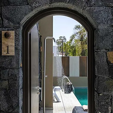 Hidden Hills Hotell